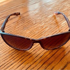 Dolce & Gabbana Animal Print Sunglasses - DG1121